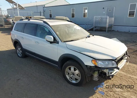 2015 Volvo Xc70 3.2 Premier z USA, uszkodzony, nr VIN YV4952NK8F1209808
